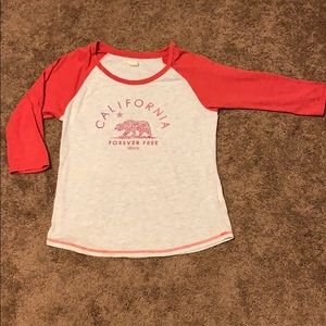 Authentic Levi’s mid-sleeve shirt